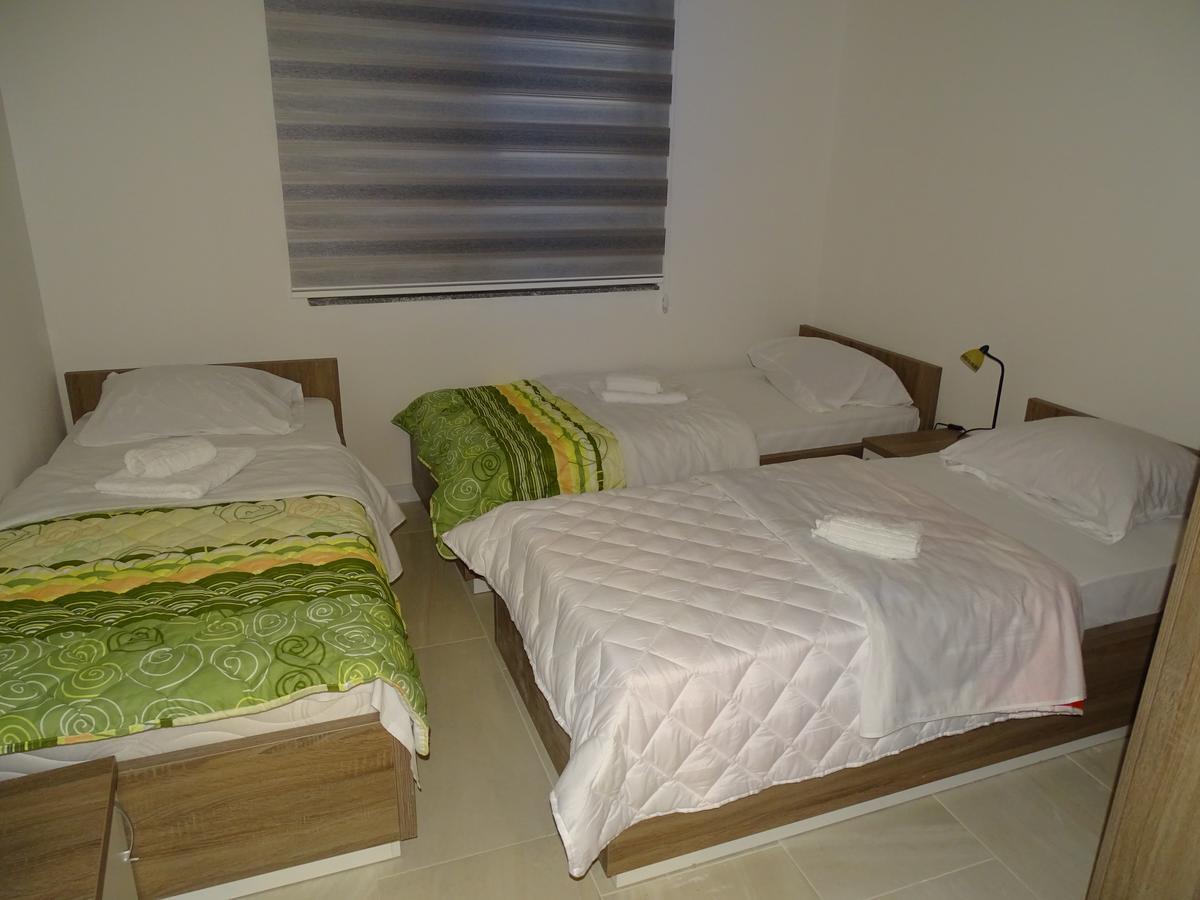 Motel Luxor Visoko Exteriér fotografie