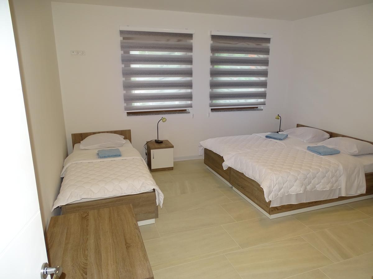 Motel Luxor Visoko Exteriér fotografie